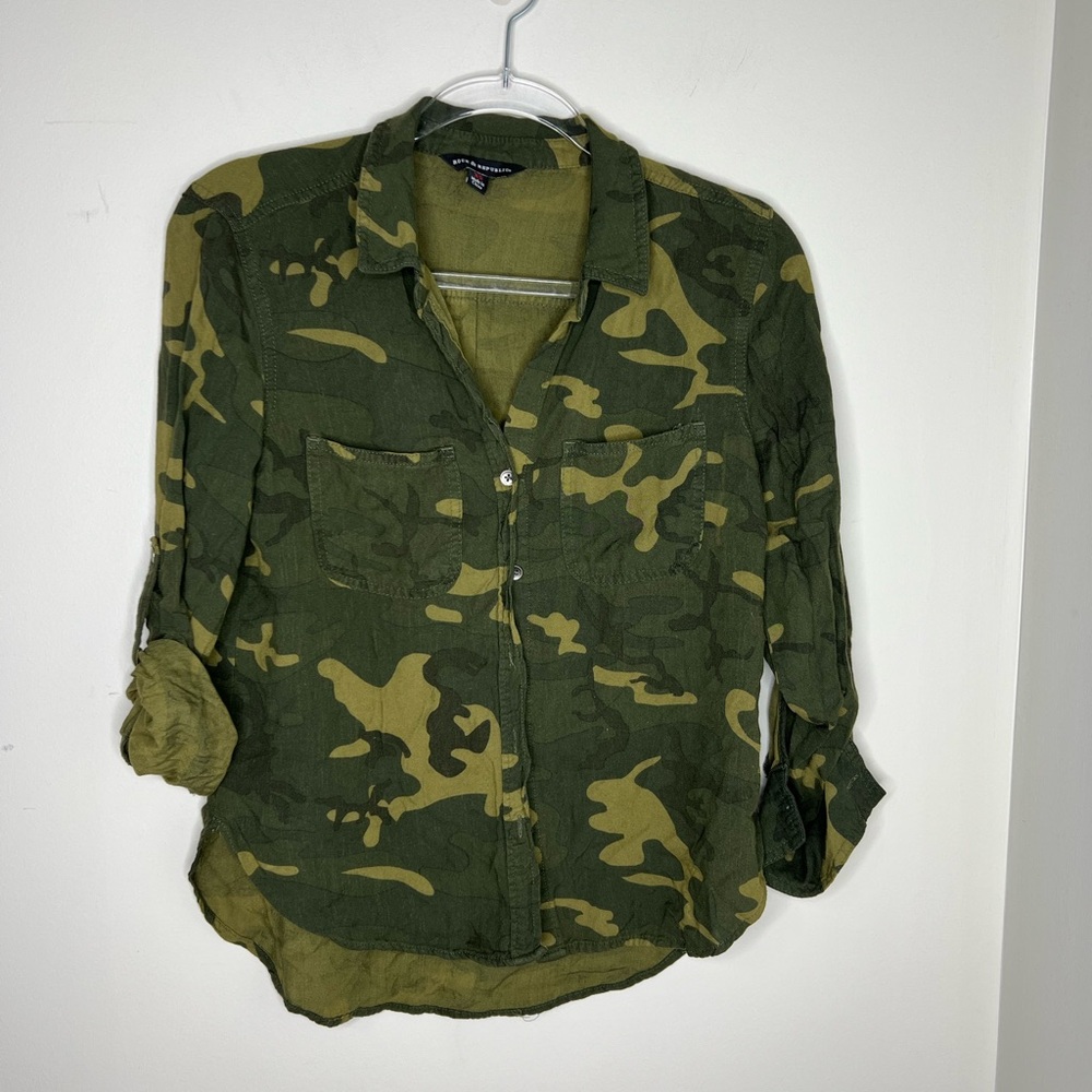 Rock & Republic Green Camouflage Button-Up Shirt. XS. Adjustable sleeves. - Picture 1 of 7